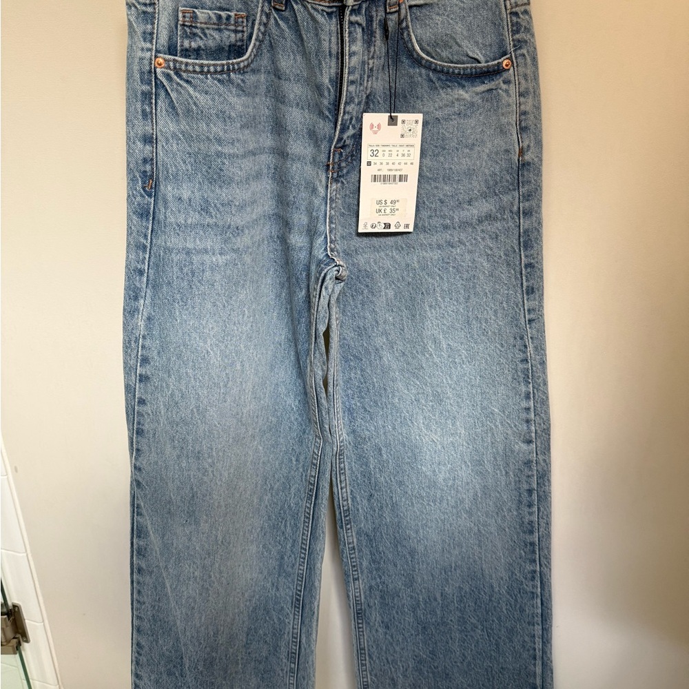 Classic Light Blue Jeans - bootcut fit